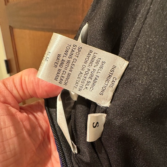 Je Matadi by Sean Mehta Beaded Evening Gown - Picture 5 of 9